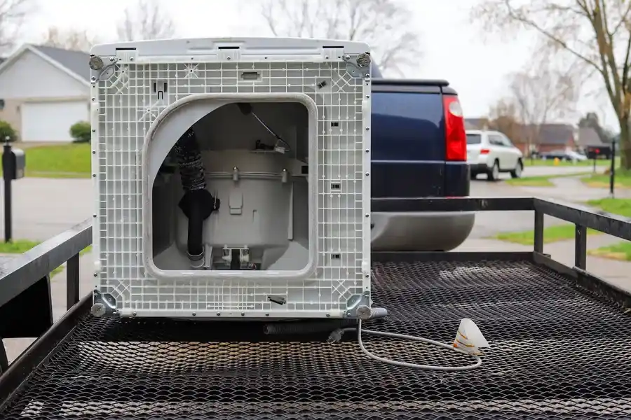 How Appliance Removal Aids In Kitchen Renovations Aurora, CO